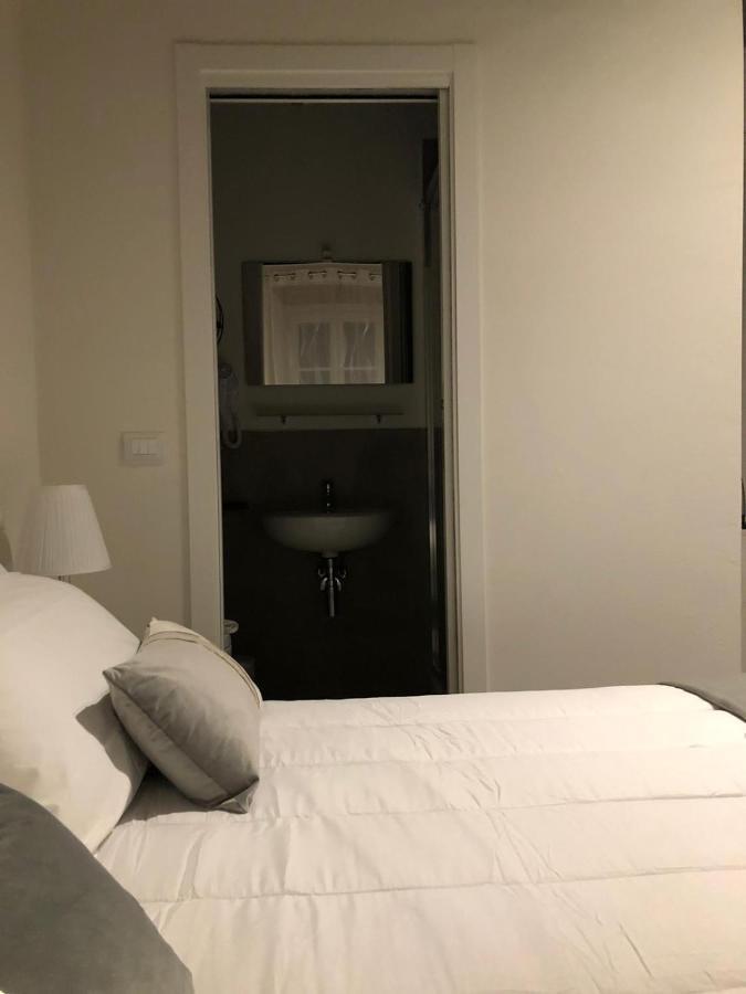 ピサ Casa Carducci 33 Bed & Breakfast エクステリア 写真
