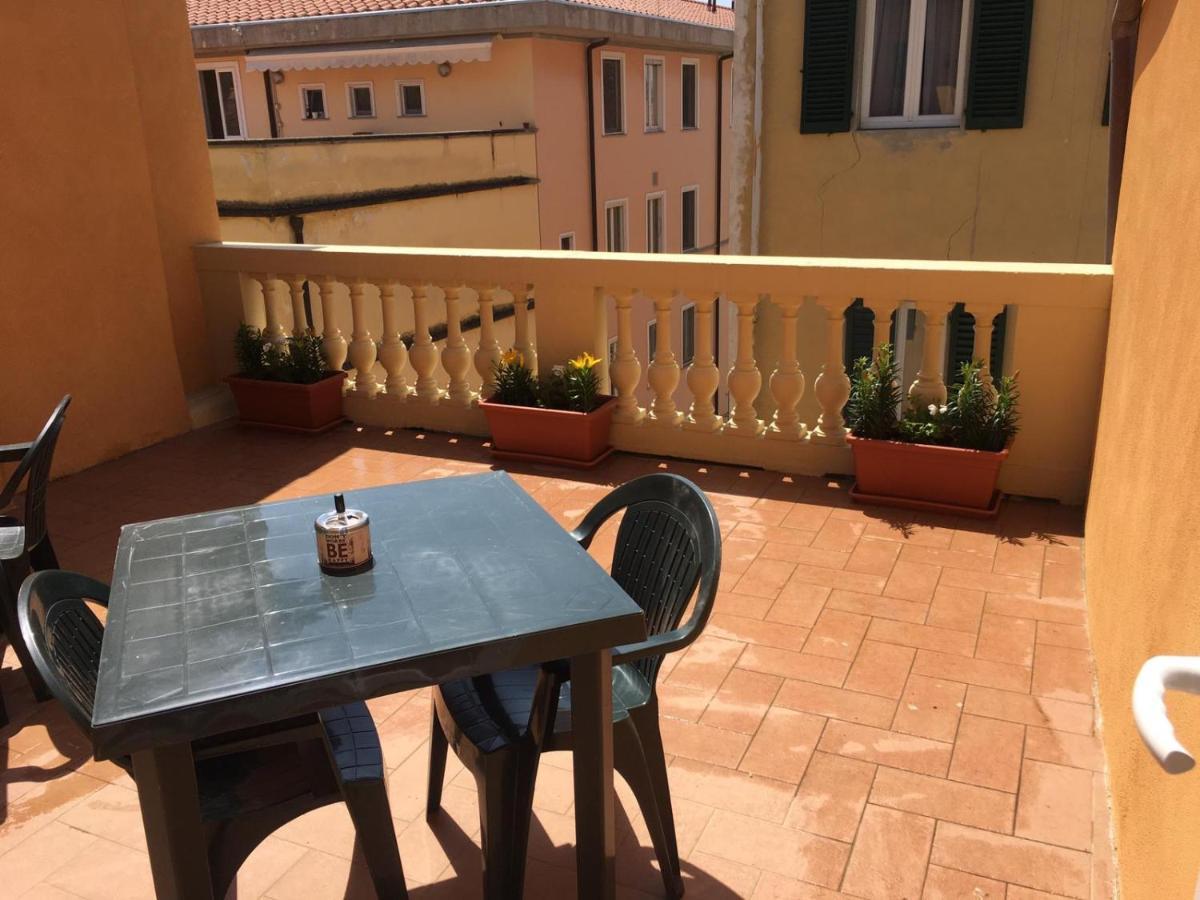 ピサ Casa Carducci 33 Bed & Breakfast エクステリア 写真