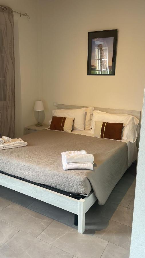 ピサ Casa Carducci 33 Bed & Breakfast エクステリア 写真